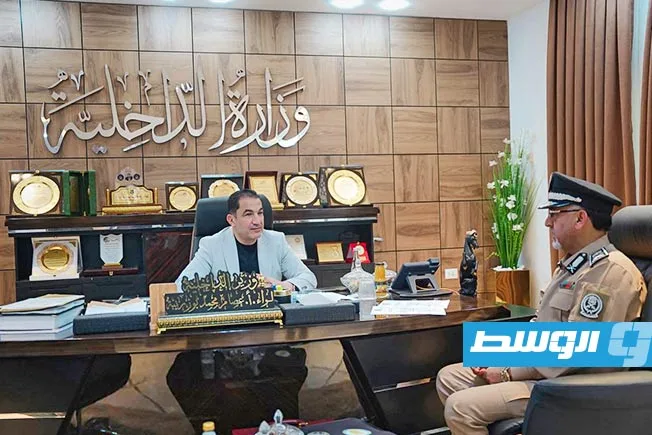 أبوزريبة يبحث استراتيجية تأمين السفارات والقنصليات أبوزريبة يبحث استراتيجية تأمين السفارات والقنصليات