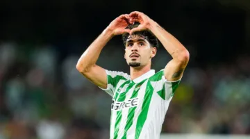 أتلتيكو مدريد يتعاقد مع لاعب ريال بيتيس