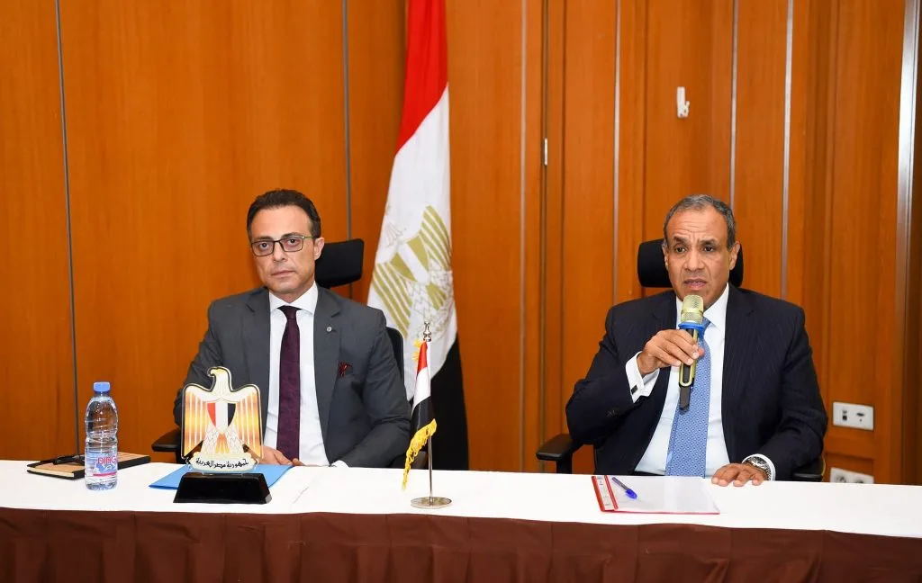 أثناء زيارته إلى إفريقيا.. وزير الخارجية يلتقي بالمصريين في مالي أثناء زيارته إلى إفريقيا.. وزير الخارجية يلتقي بالمصريين في مالي
