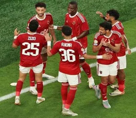 أحداث جديدة في صفقة الأهلي مع شكري وانتقال الثلاثي الأحمر إلى سيراميكا أحداث جديدة في صفقة الأهلي مع شكري وانتقال الثلاثي الأحمر إلى سيراميكا