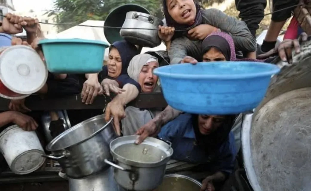أحزاب سياسية تدعو الرئيس السيسي إلى فتح معبر رفح لتسهيل إدخال المساعدات إلى غزة