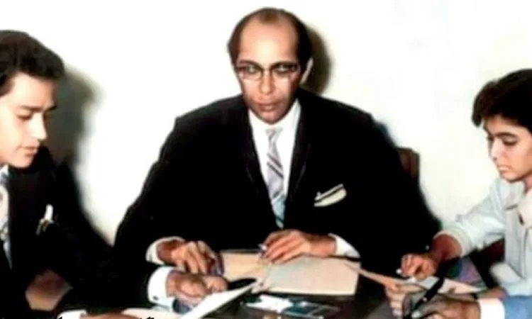أحمد الخميسى يتحدث عن والده “القديس” في مقابلة هامة أحمد الخميسى يتحدث عن والده “القديس” في مقابلة هامة
