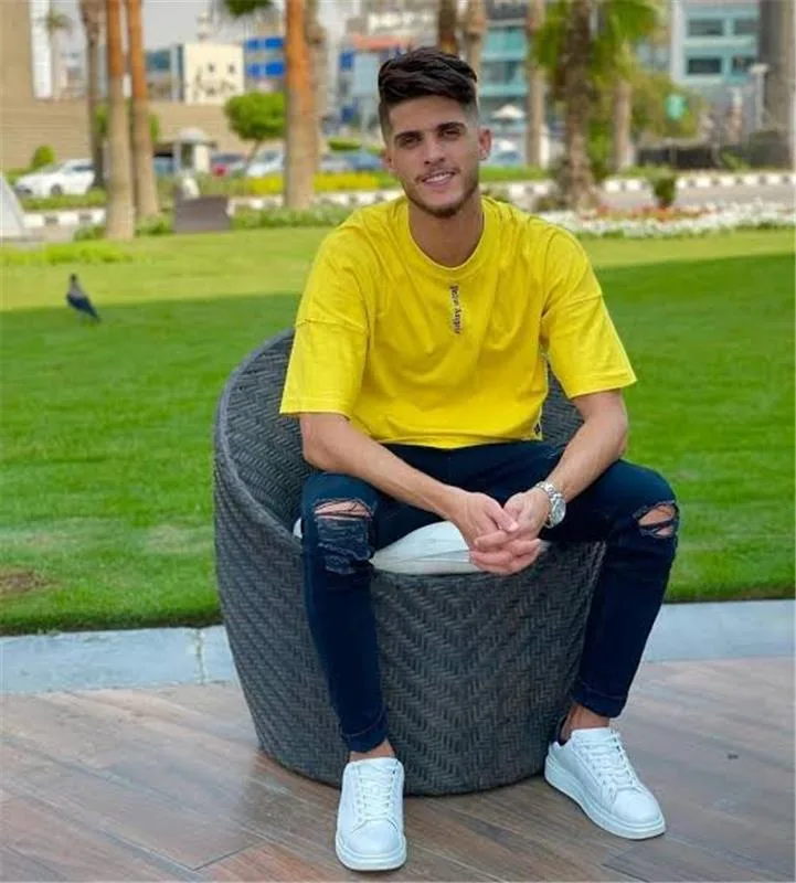 أحمد الشيخ يكشف تفاصيل عدم نجاح انتقاله إلى الزمالك أحمد الشيخ يكشف تفاصيل عدم نجاح انتقاله إلى الزمالك