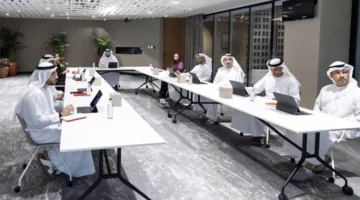 أحمد بن محمد: نحن ملتزمون بتشكيل جيل إعلامي يعكس روح دبي