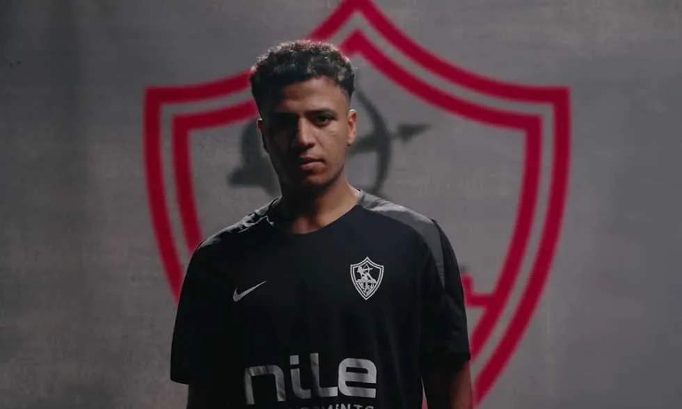 أحمد ربيع: أستطيع اللعب في مركزين.. ووافقت على عرض الزمالك دون تردد أحمد ربيع: أستطيع اللعب في مركزين.. ووافقت على عرض الزمالك دون تردد