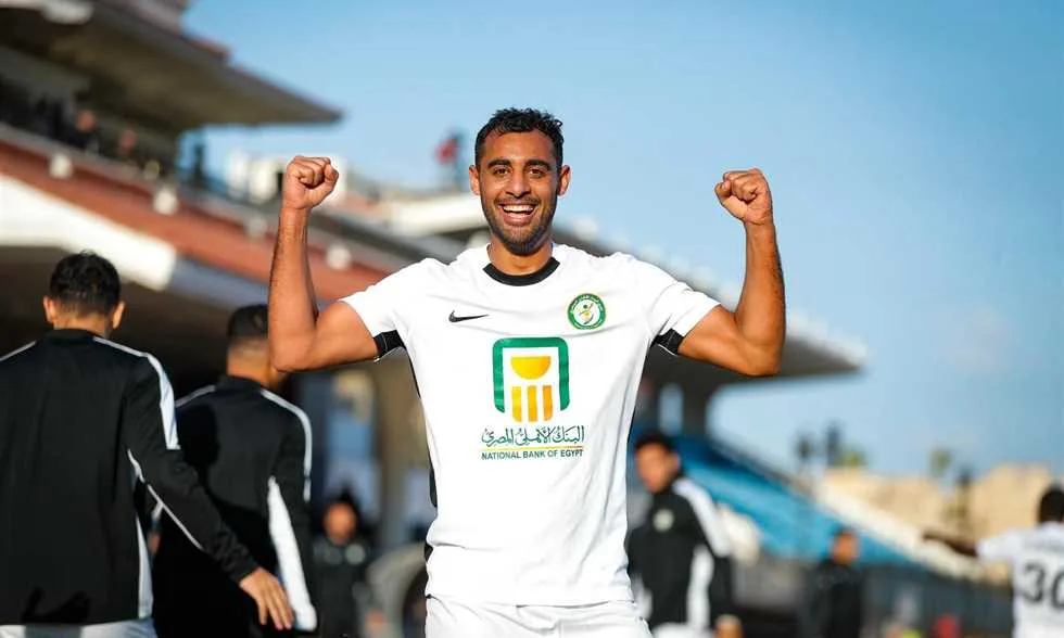 أحمد ريان: تمنيّت الانضمام للزمالك، ولكن لهذا السبب لم تتم الصفقة، وكنت على صواب مع موسيماني. أحمد ريان: تمنيّت الانضمام للزمالك، ولكن لهذا السبب لم تتم الصفقة، وكنت على صواب مع موسيماني.