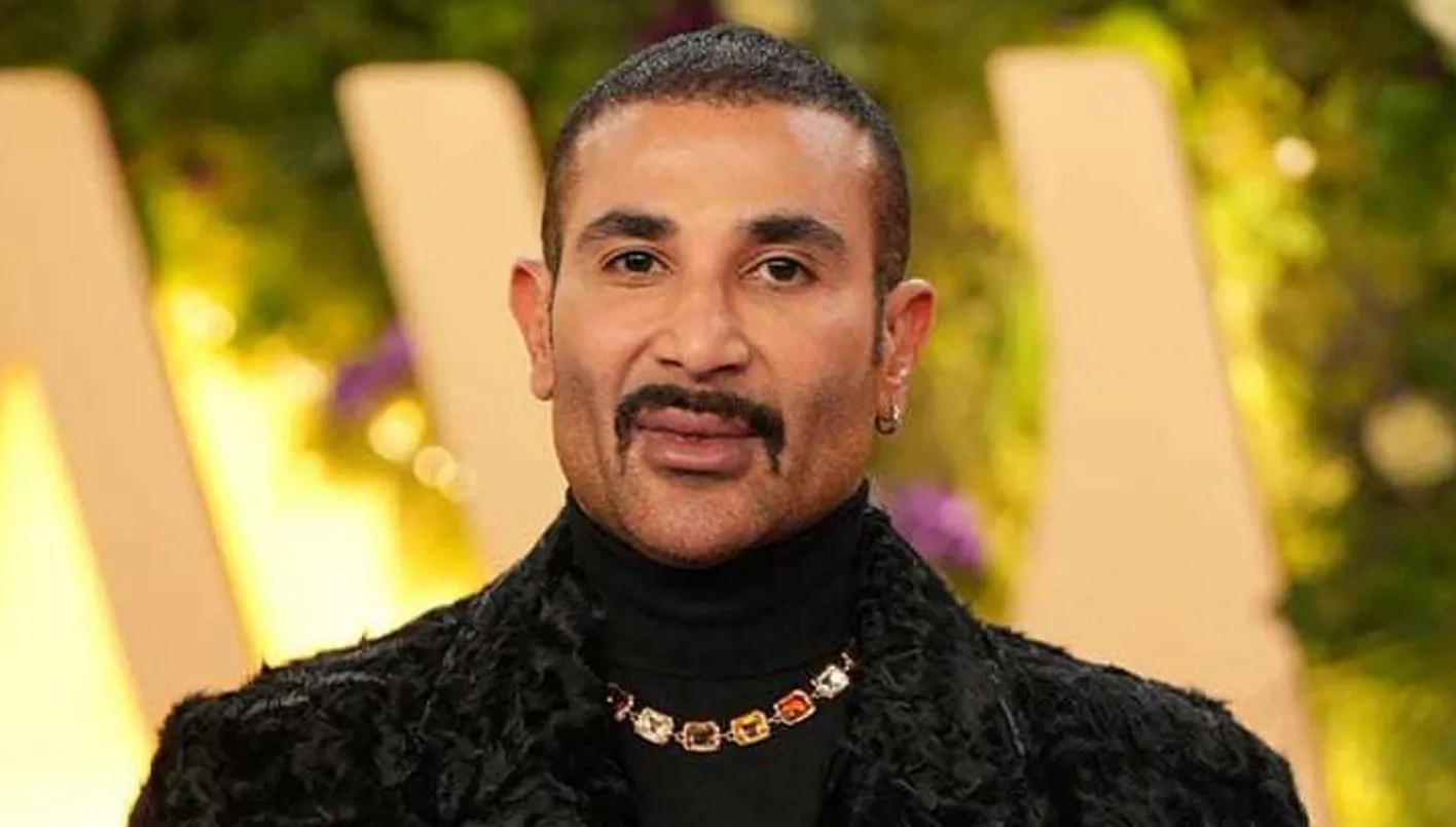 أحمد سعد يشارك أسرار إطلالاته المذهلة أحمد سعد يشارك أسرار إطلالاته المذهلة