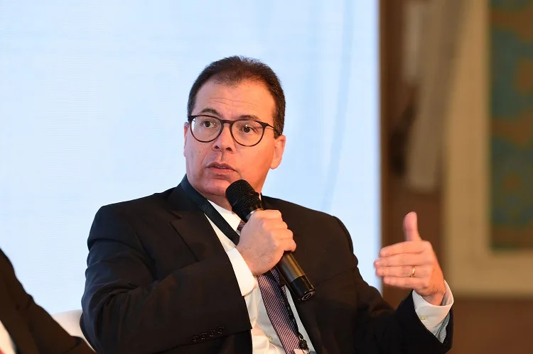 أحمد سعيد: البنك الأهلي المصري يخطط لإنشاء بنك رقمي ويستعد لبيع بعض الأصول العقارية أحمد سعيد: البنك الأهلي المصري يخطط لإنشاء بنك رقمي ويستعد لبيع بعض الأصول العقارية