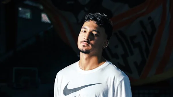 أحمد شريف: الانضمام إلى الزمالك كان حلمي منذ الصغر وأتعهد للجماهير بتقديم أقصى ما أستطيع. أحمد شريف: الانضمام إلى الزمالك كان حلمي منذ الصغر وأتعهد للجماهير بتقديم أقصى ما أستطيع.
