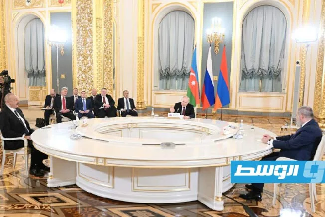 أرمينيا وأذربيجان تعقدان جلسة حوار للسلام في الإمارات خلال يوم الخميس. أرمينيا وأذربيجان تعقدان جلسة حوار للسلام في الإمارات خلال يوم الخميس.