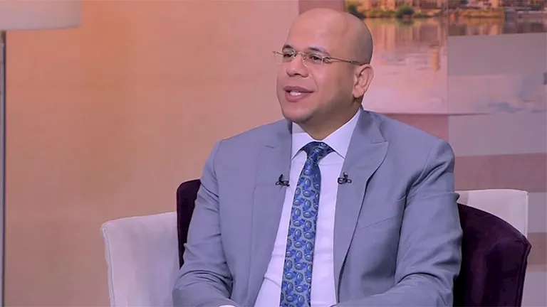أسامة قابيل يشرح للشباب كيفية الاستفادة من الإجازة الصيفية من خلال “المنظومة الخماسية” أسامة قابيل يشرح للشباب كيفية الاستفادة من الإجازة الصيفية من خلال “المنظومة الخماسية”