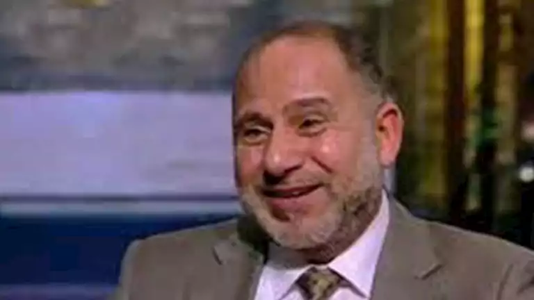 أستاذ الطب النفسي يفسر مفهوم “الكهوف المغلقة” عند البشر