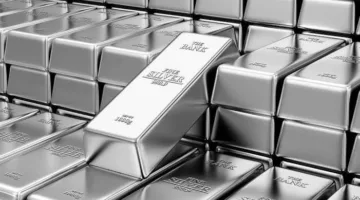 أسعار الفضة تثبت محليًا وتزداد عالميًا بسبب التوترات الجيوسياسية وقلق الأسواق