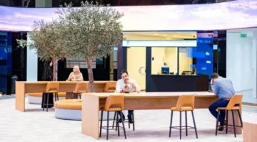 أسهم رائدة تستمر في تعزيز مؤشرات أسواق الإمارات