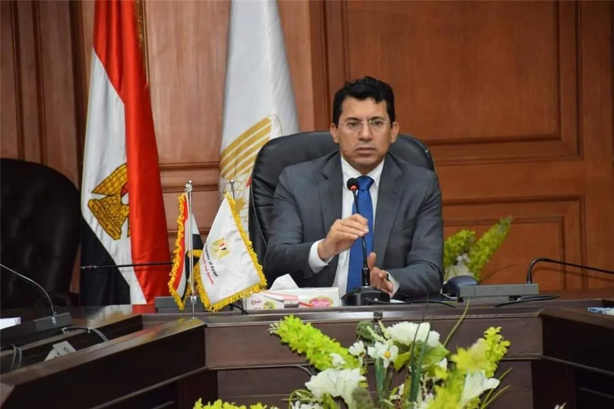 أشرف صبحي يوضح الوضع حول خصخصة الأهلي والزمالك ويعلن: السوبر可能 يُقام في مصر أشرف صبحي يوضح الوضع حول خصخصة الأهلي والزمالك ويعلن: السوبر可能 يُقام في مصر