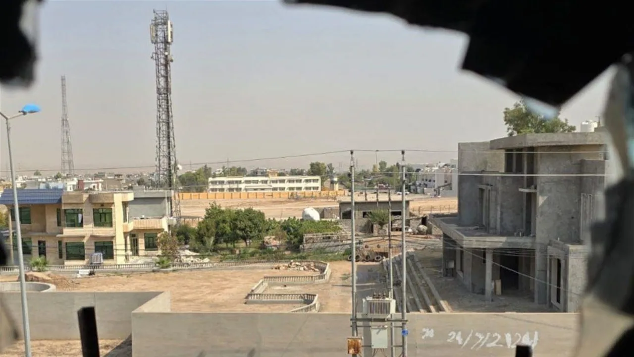 أضرار الطائرة بدون طيار التي تحطمت اليوم في أربيل (صور) أضرار الطائرة بدون طيار التي تحطمت اليوم في أربيل (صور)