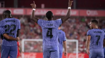 ألابا يتمسك بالبقاء في ريال مدريد بعد لقائه بألونسو