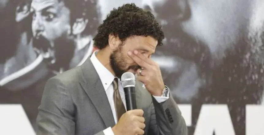 ألفريد شرودر يؤيد حسام غالي في مواجهة انتقادات رود خوليت للنجم السابق للأهلي «فيديو» ألفريد شرودر يؤيد حسام غالي في مواجهة انتقادات رود خوليت للنجم السابق للأهلي «فيديو»