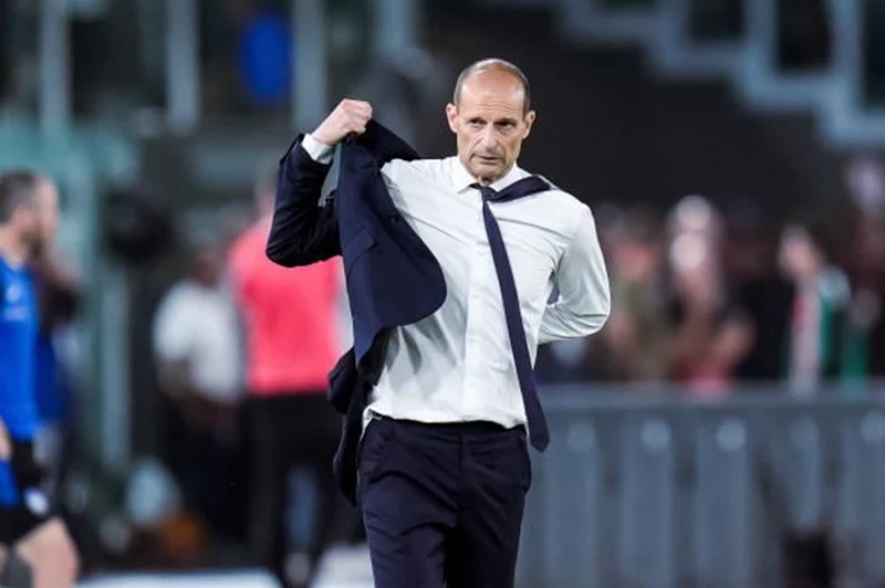 أليجري: نابولي هو المتصدر في سباق الفوز بلقب الدوري الإيطالي. أليجري: نابولي هو المتصدر في سباق الفوز بلقب الدوري الإيطالي.