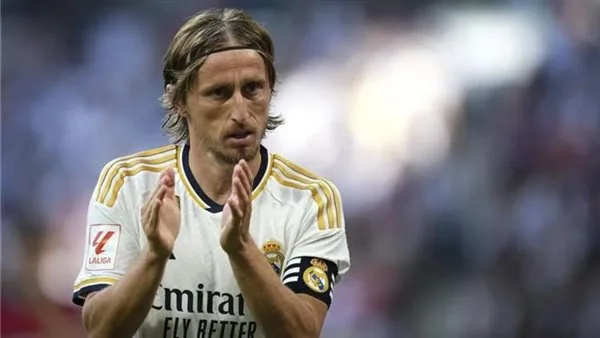 أليجري يعلن عن انتقال مودريتش إلى ميلان الإيطالي