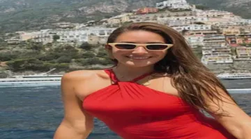أمينة خليل تقضي عطلة الصيف وزوجها يوثق لحظاتها بعدسات الكاميرا.