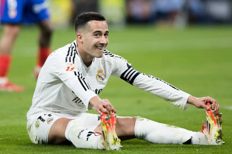“أنت رمز الألعاب”.. مبابي يودع فاسكيز برسالة مؤثرة بعد مغادرته ريال مدريد “أنت رمز الألعاب”.. مبابي يودع فاسكيز برسالة مؤثرة بعد مغادرته ريال مدريد