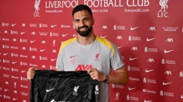 أول تصريح لحارس مرمى ليفربول الجديد: ليس مجرد انتقال عادي