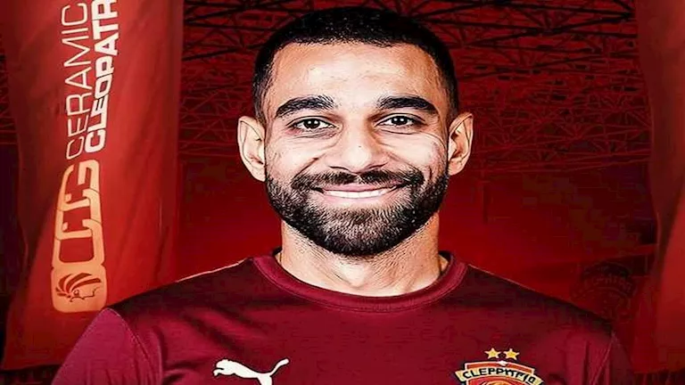 أول رد فعل من عمرو السولية بعد انتقاله إلى سيراميكا كليوباترا أول رد فعل من عمرو السولية بعد انتقاله إلى سيراميكا كليوباترا