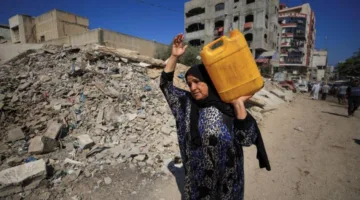 «أونروا»: الأشخاص ينهارون في شوارع غزة نتيجة الجوع