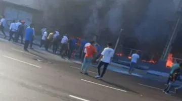 إخماد حريق في مطعم بفندق معروف على كورنيش الإسكندرية (صور)