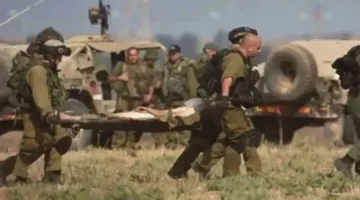 إذاعة الاحتلال: الجيش أنقذ متعاونين فلسطينيين محاصرين تحت م.