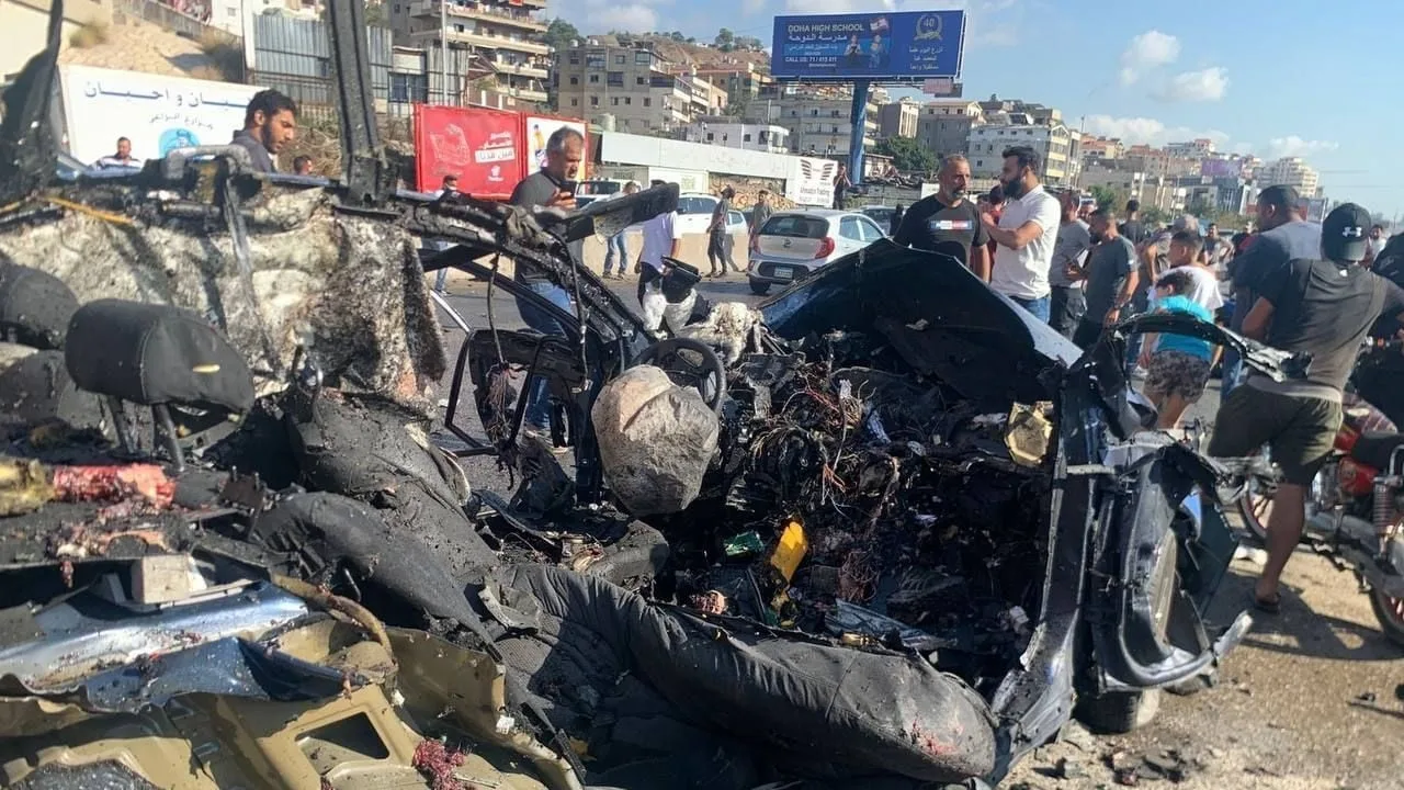 إسرائيل تستهدف عنصرًا في فيلق القدس الإيراني بقصف في منطقة خلدة جنوبي بيروت (صور) إسرائيل تستهدف عنصرًا في فيلق القدس الإيراني بقصف في منطقة خلدة جنوبي بيروت (صور)