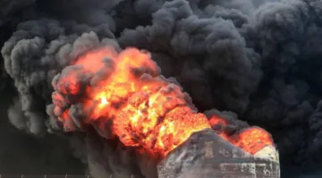 إسرائيل تستهدف ميناء الحديدة في اليمن مجددًا