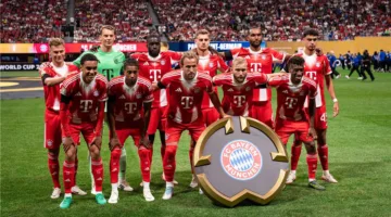 إصابة تُلزم لاعب بايرن ميونخ بالانسحاب المبكر خلال مباراة باريس سان جيرمان