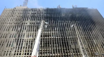 إطفاء حريق صغير تجدد في مبنى سنترال رمسيس نتيجة آثار الحريق السابق