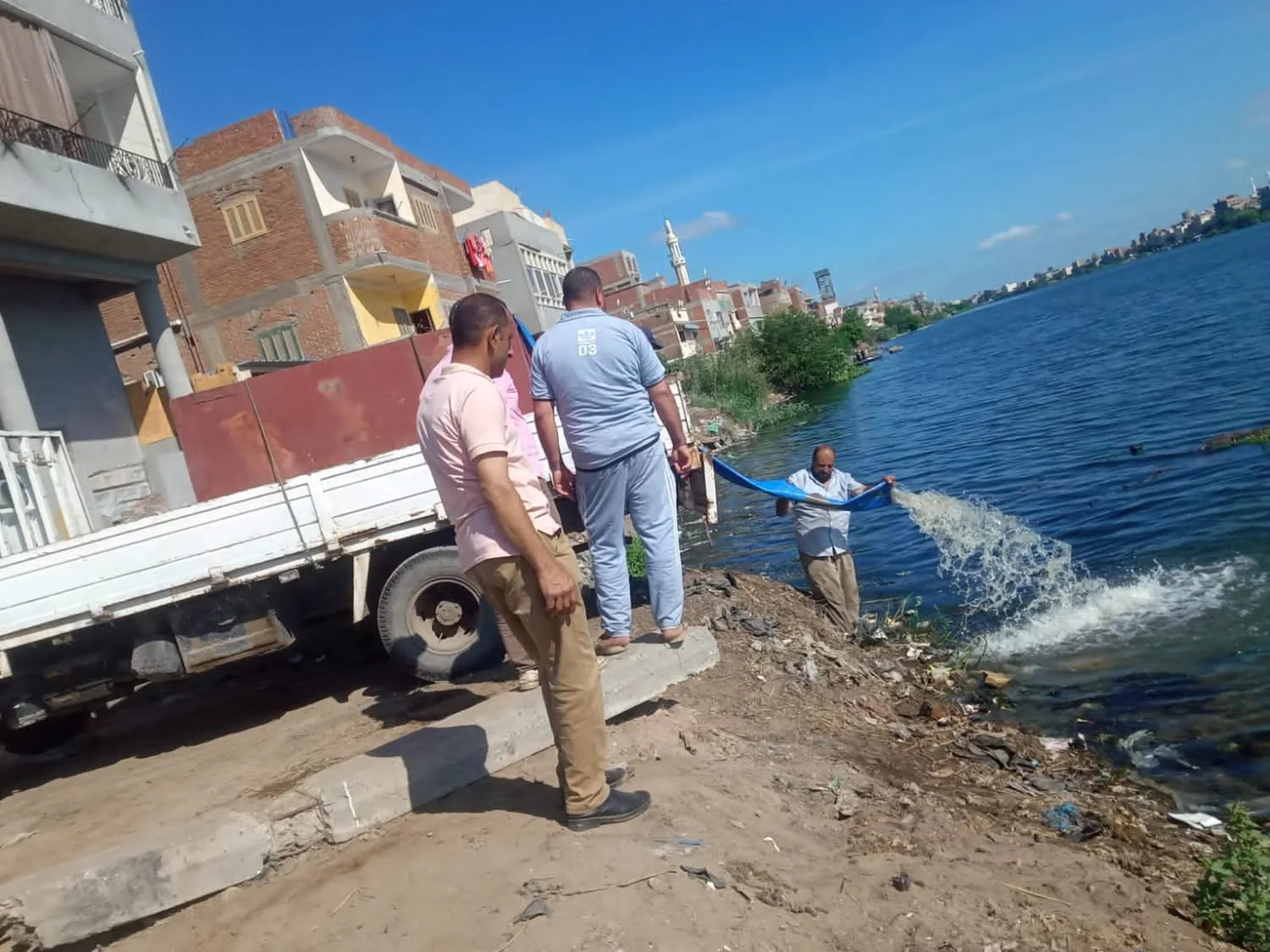 إطلاق أكثر من 14 مليون وحدة من الأسماك الصغيرة لتعزيز الثروة السمكية في نهر النيل والبحيرات المصرية