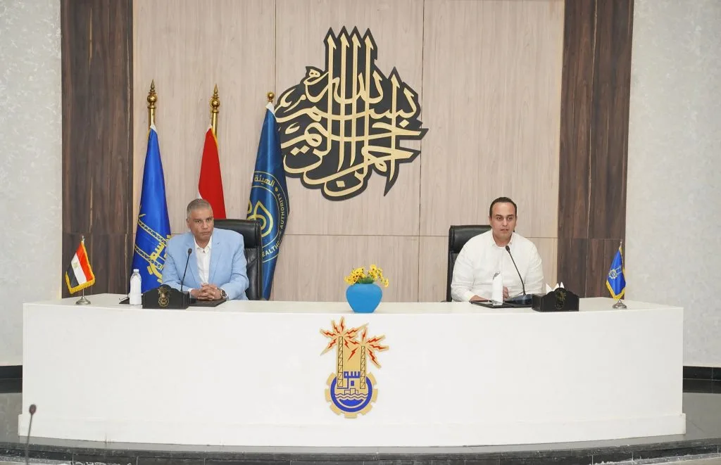 إطلاق المرحلة التجريبية لمستشفى السباعية هذا الشهر والانتهاء من تجهيز مستشفى نصر النوبة خلال شهرين. إطلاق المرحلة التجريبية لمستشفى السباعية هذا الشهر والانتهاء من تجهيز مستشفى نصر النوبة خلال شهرين.