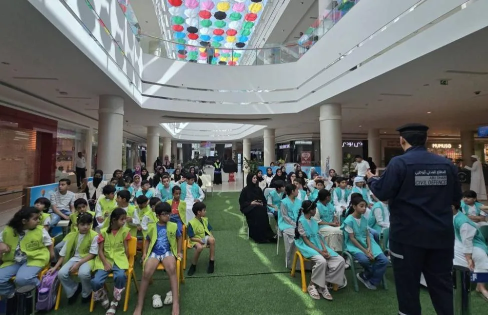 إطلاق مبادرة “أجيال المعرفة الوطنية 25” في مدينة العين إطلاق مبادرة “أجيال المعرفة الوطنية 25” في مدينة العين