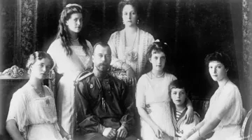 إعدام إمبراطور روسيا نيقولا الثاني وعائلته بواسطة البلاشفة في عام 1918