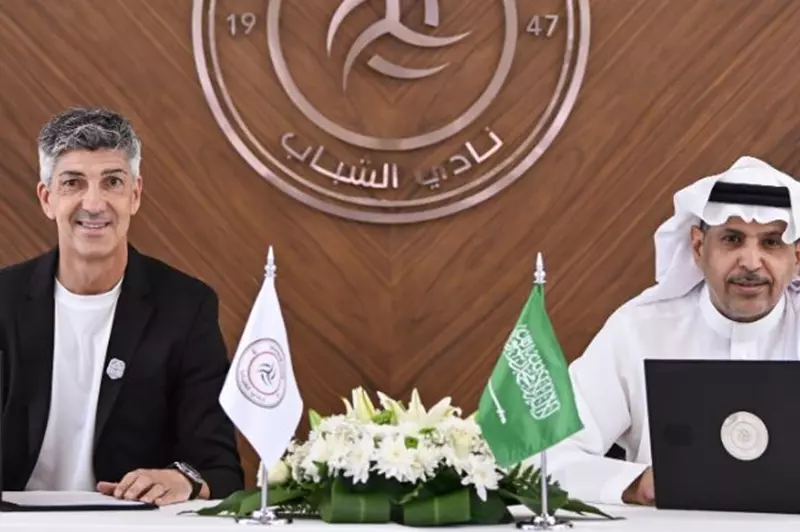 إعلان رسمي: إيمانويل ألجواسيل يصبح مدربًا لنادي الشباب السعودي إعلان رسمي: إيمانويل ألجواسيل يصبح مدربًا لنادي الشباب السعودي