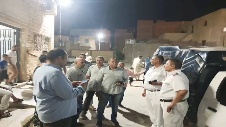 إغلاق مطعم يقدم الأطعمة السورية في الفيوم بعد تعرض المواطنين لتسمم غذائي إغلاق مطعم يقدم الأطعمة السورية في الفيوم بعد تعرض المواطنين لتسمم غذائي