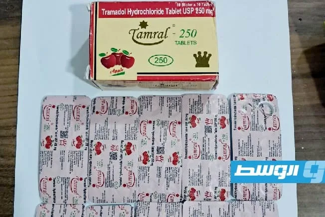 إلقاء القبض على تاجر مخدرات في شحات وبحوزته حبوب ترامادول