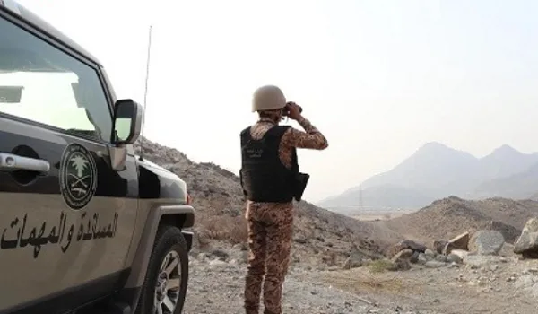 إلقاء القبض على مواطن في جازان لعدم التزامه بأنظمة الحدود أثناء النقل. إلقاء القبض على مواطن في جازان لعدم التزامه بأنظمة الحدود أثناء النقل.