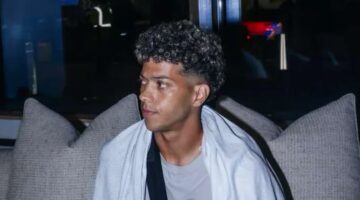 إمام عاشور يتلقى تدريبات فردية بإشراف المدرب البدني لفريق بيراميدز