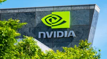 إنفيديا تصل قيمتها إلى أكثر من 4.2 تريليون دولار مع ارتفاع سهمها إلى أعلى مستوى تاريخي