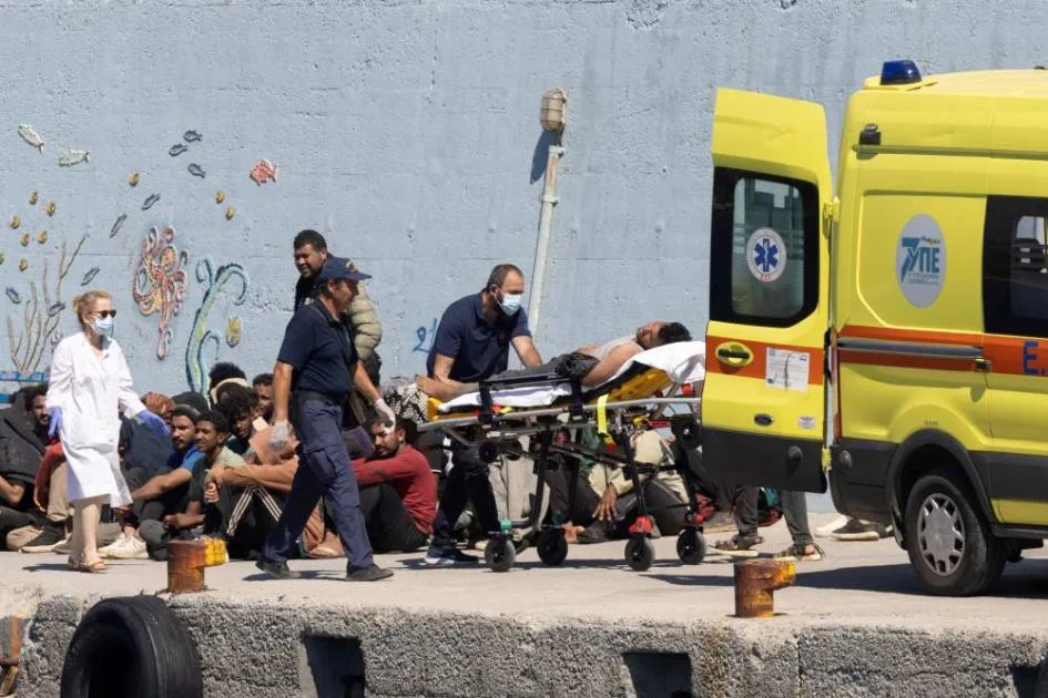 إنقاذ 430 لاجئًا بالقرب من السواحل اليونانية إنقاذ 430 لاجئًا بالقرب من السواحل اليونانية