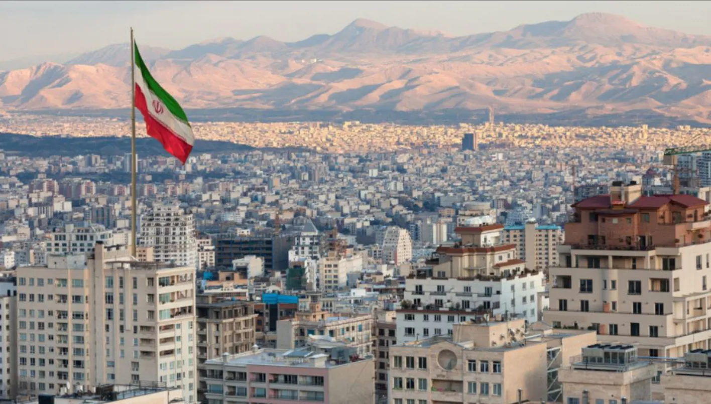 إيران تُعلن استئناف نشاطات مجالها الجوي بعد انتهاء الحرب