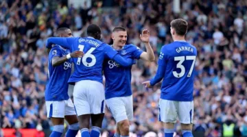 إيفرتون يقوي هجومه بصفقة شاب فرنسي موهوب