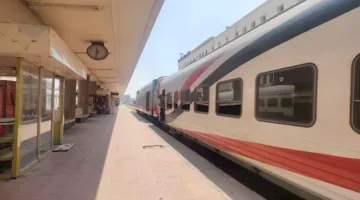 إيقاف ثلاثة موظفين في السكك الحديدية، بينهم سائق قطار، وإحالتهم للتحقيق – التفاصيل