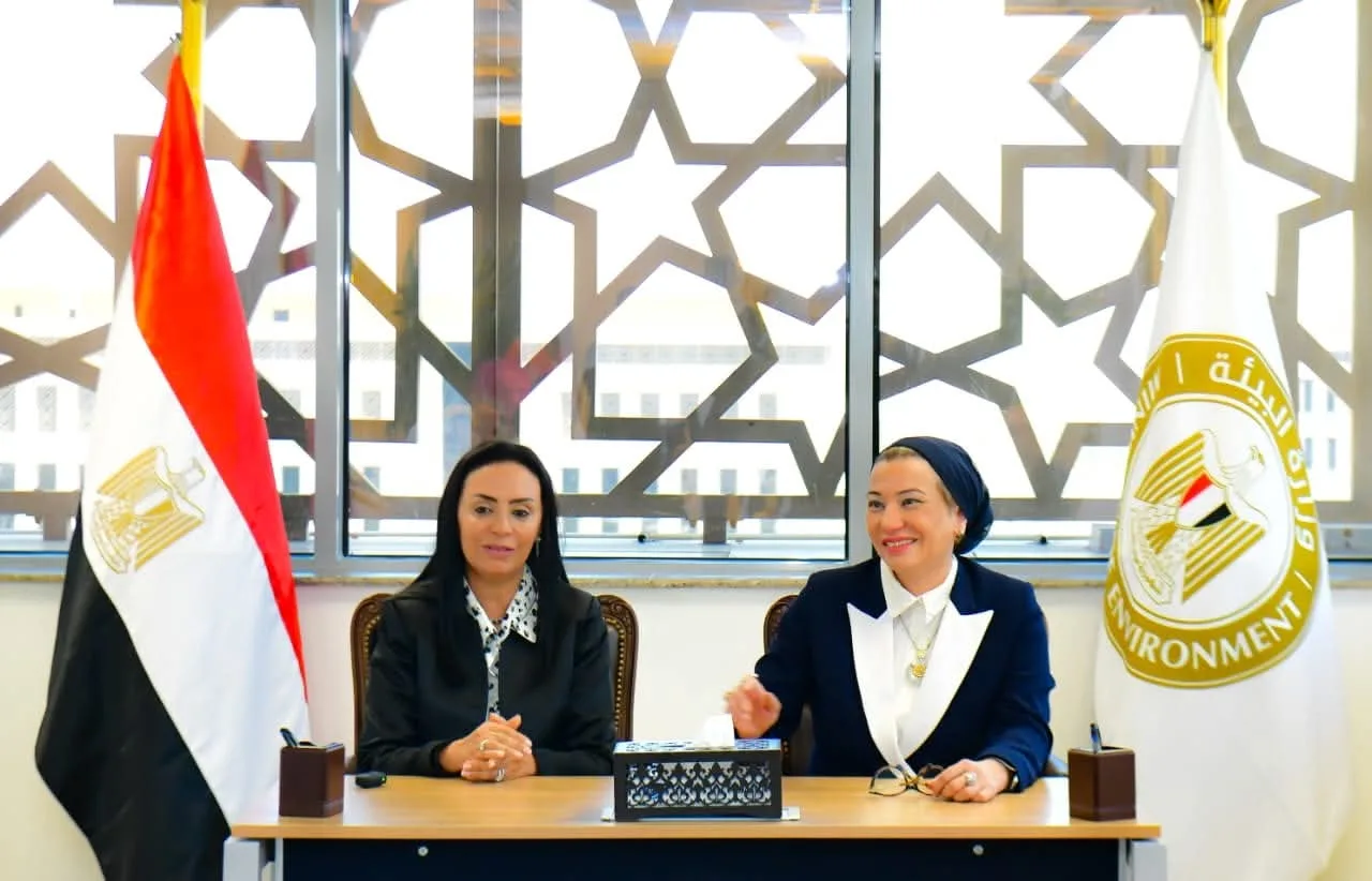 اتفاقية تعاون بين هيئة تنظيم إدارة المخلفات وجمعية الهلال الأحمر المصري في مجالات الاستشارات البيئية